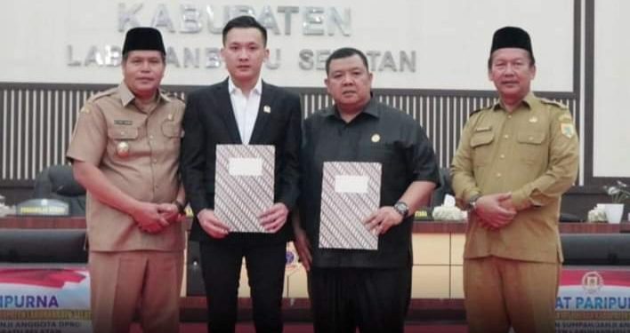 Wabup Labusel H.Ahmad Padli Tanjung Hadiri Rapat Paripurna Pengumuman Fraksi-fraksi dan Pimpinan Defenitif DPRD Labusel