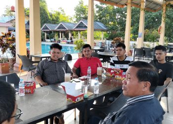 Cawabup Labusel, Drs. H. Naga Parlaungan Lubis terima Silahturahmi Calon Pengurus GAMKI Labusel