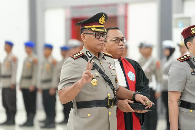 Kapolda Sumut Lantik Kombes Pol Gidion Arif Setyawan Sebagai Kapolrestabes Medan