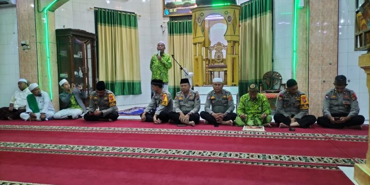 Kapolres Labusel Safari Subuh Bersama DMI Labusel Di Masjid Al Mustafa Kotapinang