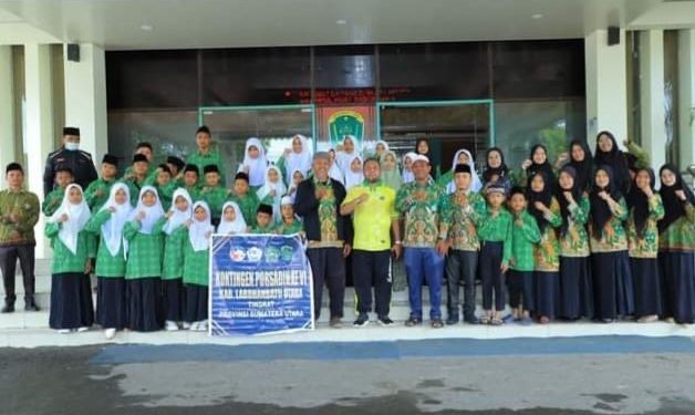 Pjs.Bupati Labura Melepasan Kontingen PORSADIN (Pekan Olahraga dan Seni Antar Diniyah)