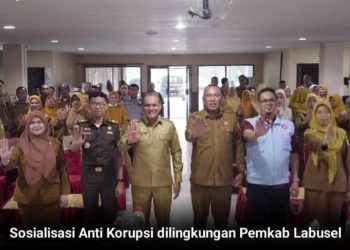 Pj Sekda membuka Acara Sosialisasi Anti Korupsi Dilingkungan Pemkab Labusel