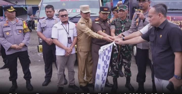 Pj Sekda Labusel Beserta FORKOPIMDA Melepas Logistik Pemilu Serentak 2024