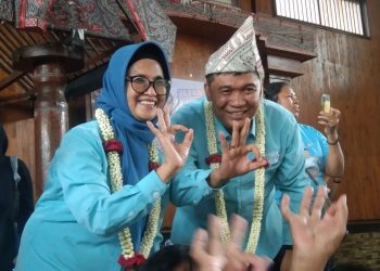 Simpatisan Membludak, Susanti – Ronald Menyapa Warga Di Cafe And Resto Khayangan Dan Wisma Musyawarah
