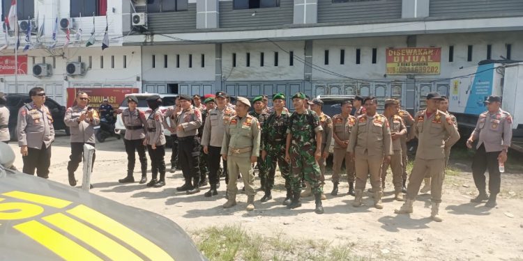 TNI-Polri dan Instansi Lakukan Patroli Untuk Jaga Stabilitas Pilkada Serentak 2024 di Labusel