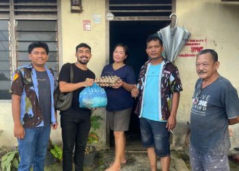 Sambut Natal Dan Tahun Baru, Koin Bar & KTV Saluran Bingkisan Kepada Warga