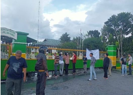 Aliansi Mahasiswa Labuhanbatu Raya Bergerak Geruduk Pabrik PMKS ATM Kampung Rakyat
