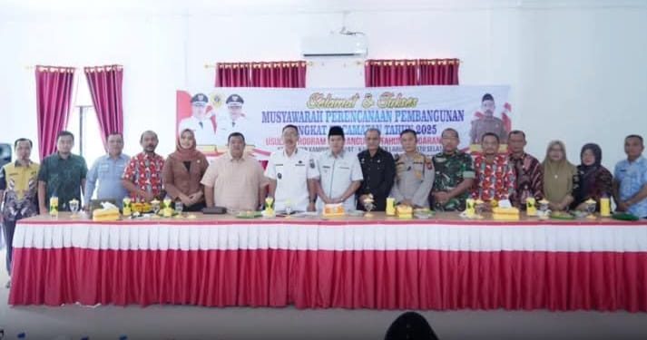 Bupati Labusel H.Edimin Membuka Acara Musyawarah Perencanaan Pembangunan RKPD Kecamatan Kampung Rakyat