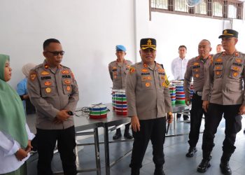 Kapolres Aceh Tamiang Tinjau Kegiatan Proses Penyiapan Makanan Bergizi Gratis Bagi Anak Sekolah