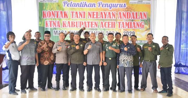 Pj. Sekda Aceh Tamiang Hadiri Pelantikan Pengurus KTNA Aceh Tamiang Periode 2024 – 2029
