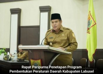 Wabup Hadiri Rapat Paripurna Penetapan Program Pembentukan Perda Kabupaten Labusel