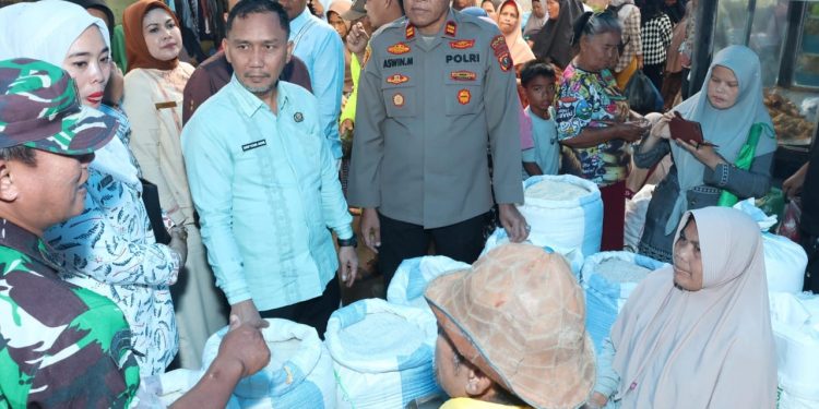 Jelang Ramadan, Sekda Tapsel Sidak Ke Pasar Sipirok