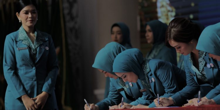 Ketua TP PKK Provsu Lantik Ny. Murni Gus Irawan Sebagai Ketua TP PKK Tapsel Periode 2025-2030