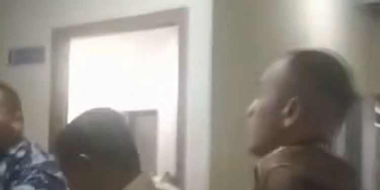 Anggota DPRD Medan David Roni Sinaga dan Dodi Robert Simangunsong Terlibat Baku Hantam di Kamar Mandi DPRD Medan