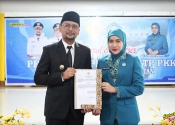 Bupati Fery Sahputra Kukuhkan Ketua TP – PKK dan Lantik Pengurus TP – PKK Labusel 2025 – 2030