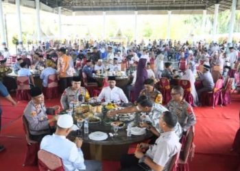 Bupati Labusel Fery Sahputra Gelar Open House Bersama Warga Rajut Kebersamaan di Hari Idul Fitri