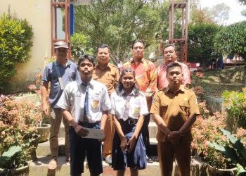 Ikatan Alumni SMP Negeri 2 Pematangsiantar Serahkan Bantuan untuk Pentas Seni Sekolah SMP Negeri 2 Pematangsiantar