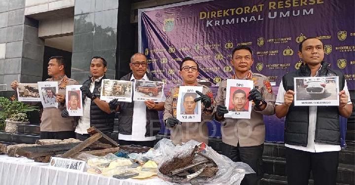 Mobil Polisi Dibakar Saat Penangkapan Ketua Ormas GRIB Jaya Harjamukti, 6 Orang Ditangkap dan 4 Buron