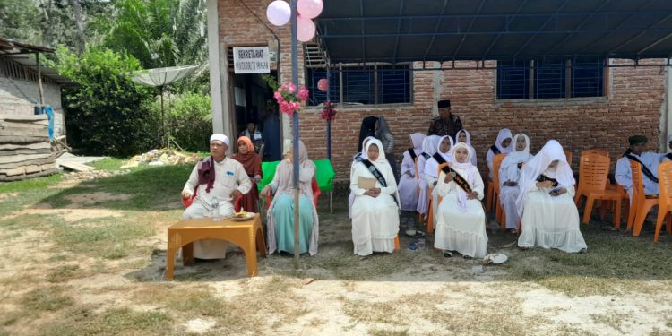 Ponpes Pendidikan Islamiyah Hajoran Paluta Gelar Acara Penammatan Santri Dengan Sukses