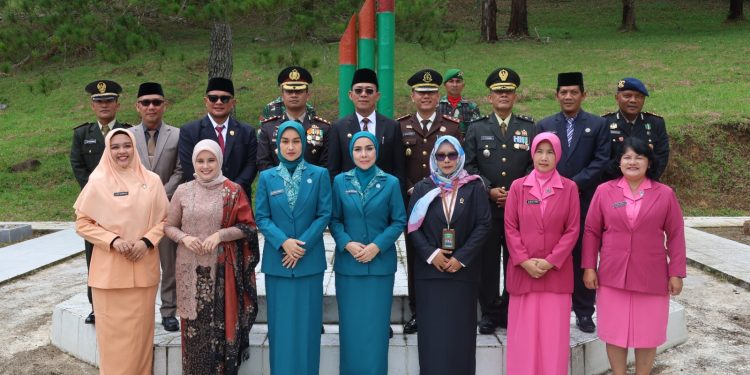 Bupati Tapsel Pimpin Langsung Upacara Peringatan Harkitnas ke-117