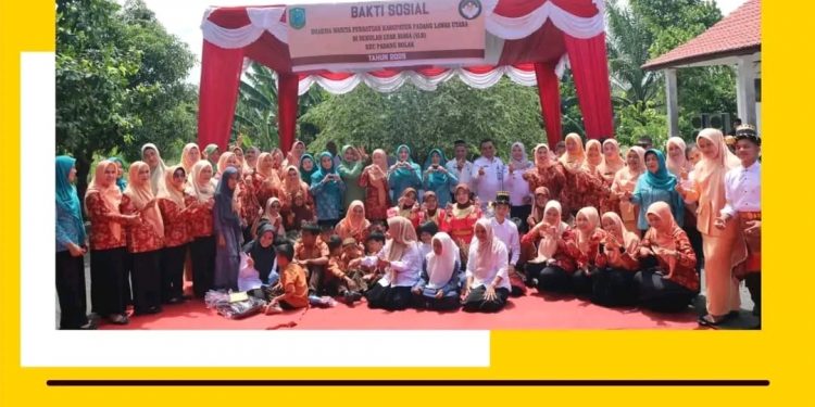 DWP Kabupaten Paluta Laksanakan Kegiatan Bakti Sosial ke Sekolah Luar Biasa Negeri Padang Lawas Utara