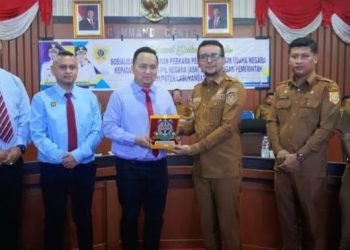 Pemkab Labusel dan Kejari Teken MoU Penanganan Perkara Perdata dan TUN