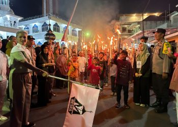 Pawai 1000 Obor Memeriahkan 1 Muharam 1447 Hijriah Di mesjid Raya Kota Pematangsiantar