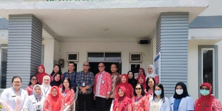 Puskesmas Raya Kota Pematangsiantar Konsisten Dalam Minimalisir Angka Anemia Di Kalangan Pelajar Putri Dengan Pemberian Kapsul Penambah Darah Ke Sekolah SMA Dan SMP