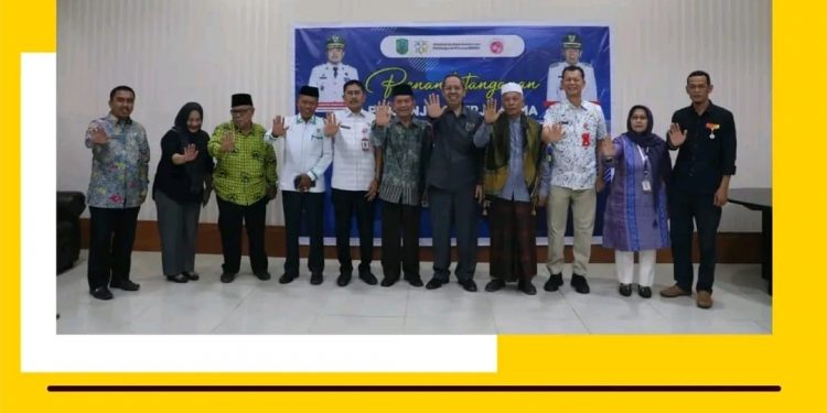 Pemkab Paluta Bersama BAZNAS Laksanakan Penandatanganan Perjanjian Kerjasama Program “Sedekah Genting”