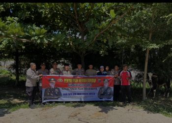 Kapolres Labusel Salurkan Hewan Kurban dari Kapolda Sumut ke Ponpes Ar- Rasyid Pinang Awan