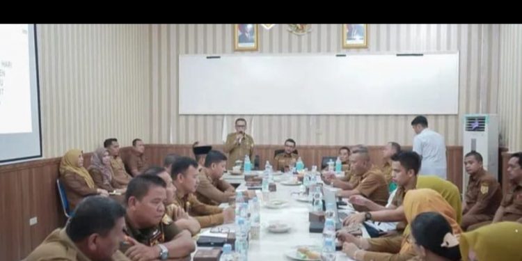 Bupati Labusel Pimpin Rapat Persiapan Hari Jadi Kabupaten ke-17 Tahun 2025