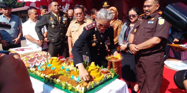 Kapolres AKBP Sah Udur T. M. Sitinjak SH, SIK, MH Pimpin Upacara Hari Bayangkara Ke-79 Di Polres Kota Pematangsiantar