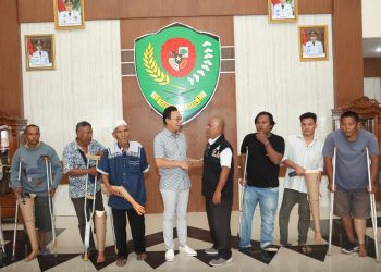 Bupati Tapsel Sambut Kedatangan 16 Warga Penyandang Disabilitas dari Medan