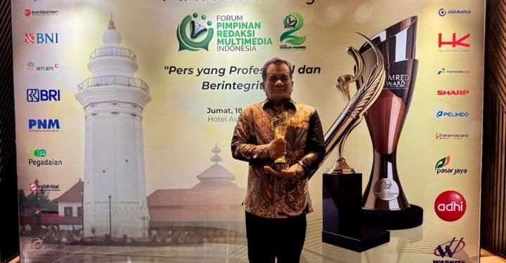 Bupati Aceh Tamiang Dinobatkan  Sebagai Kepala Daerah Terbaik Dalam Bidang Keterbukaan Informasi Publik Tingkat Kabupaten Oleh Forum Pimpinan Redaksi Multimedia Indonesia