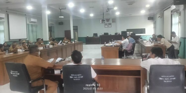 Rapat Gabungan Komisi I Dan III Tekankan Penanggulangan Narkoba Pada Camat di Delapan Kecamatan