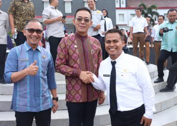 Bupati Tapsel Secara Resmi Serahkan SK Pengangkatan Pegawai PPPK