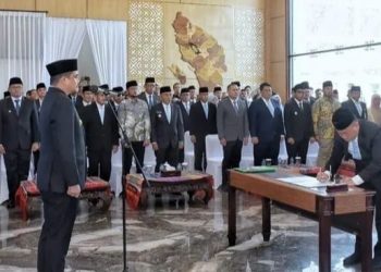 Bupati Labusel Hadiri Pelantikan Pejabat Tinggi Pratama Pemprov Sumut