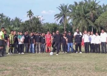 Bupati Labusel Kukuhkan 70 Paskibraka 2025: “Jadilah Generasi Teladan saat Sang Saka Merah Putih Dikibarkan”
