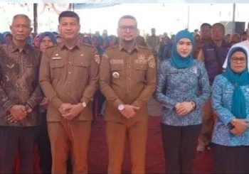 Bupati Fery dan Ny. Indah Fery Dorong PKK Jadi Mitra Strategis Pembangunan Desa