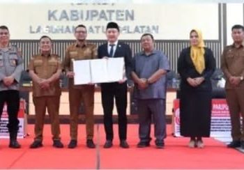 Bupati Labusel Hadiri Paripurna DPRD,Persetujuan Bersama Perubahan APBD 2025