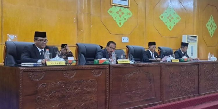 Pariwara : Penyampaian Pendapat Panitia Legeslasi Terhadap Rancangan Qanun Kabupaten Aceh Tamiang Tahun 2025