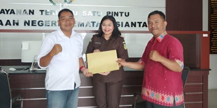 KPKM-RI Laporkan Dugaan Penyalahgunaan Dana BOSP SMA Negeri 1 Kota Pematangsiantar ke Kejari