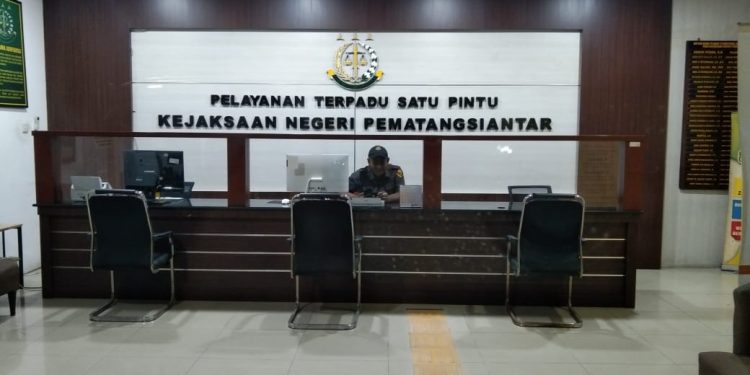 Kepala Dinas PUTR Sofian Purba Datangi Kejari Siantar, Proyek Gedung DPRD Jadi Sorotan
