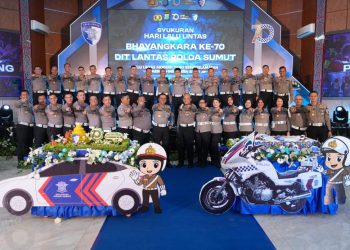 Ps. Kasat Lantas Polres Labusel Raih Penghargaan dari Kapolda Sumut pada Hari Lalu Lintas Bhayangkara ke-70