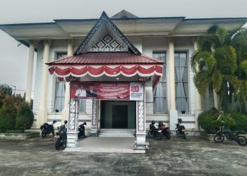 Penjagaan Kantor DPRD Kota Pematangsiantar Masih Berlanjut, TNI dan Satpol – PP Dikerahkan Antisipasi Aksi Susulan