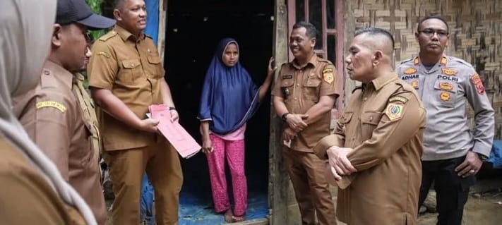 Wabup Labusel Syahdian Purba Tinjau Anak Stunting, Pastikan Penanganan Cepat di Labusel
