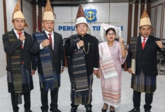 Wali Kota Pematangsiantar Lantik Dewan Pengawas Perumda Air Minum Tirta Uli Periode 2025-2029