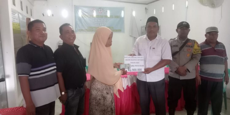 Desa Paya Kulbi  Melaksanakan Penyaluran Bantuan Langsung Tunai Kepada  Keluarga Penerima Manfaat