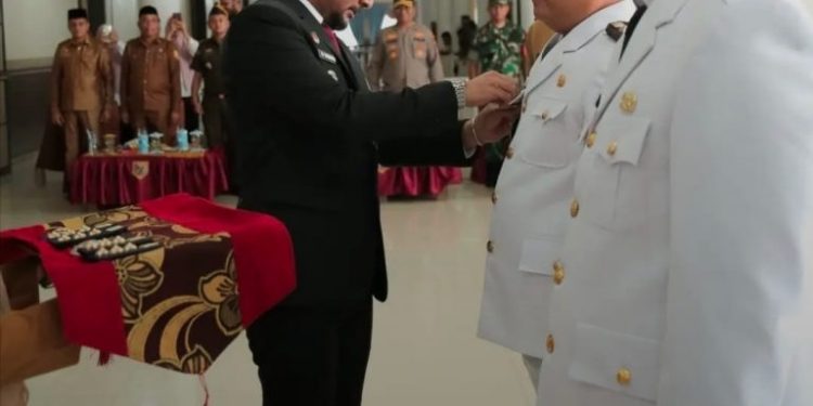 Bupati Labusel Melantik Tiga Camat,Camat Harus Amanah dan Bertanggung Jawab