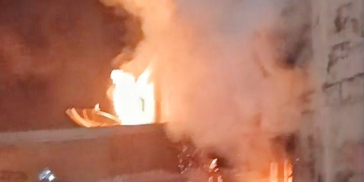 Kebakaran Hebat di Jalan Ahmad Yani Memakan Satu Korban